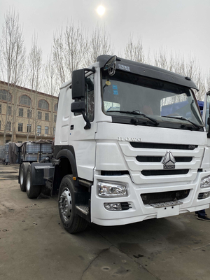 Sinotruck resistente Howo usou o caminhão do trator com pintura nova do motor 371HP de Weichai