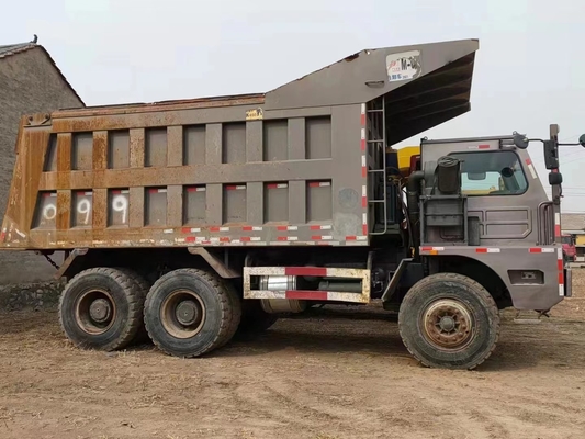 Caminhão basculante de mineração de HOWO com 80 - 120 toneladas entregam em segundo o caminhão para a venda