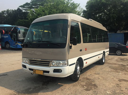O ônibus usado assinante do passageiro de Kinglong entrega em segundo assentos do transporte 90kw 22