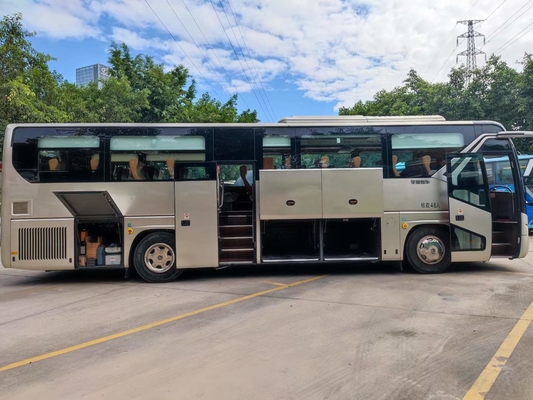 Transporte usado do passageiro do ônibus do assinante de Yutong da segunda mão 46 assentos 16000kg