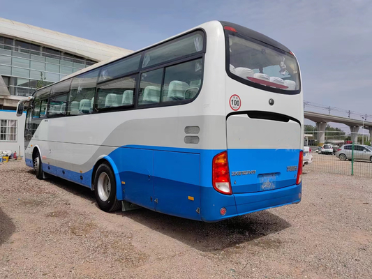 A única porta ZK6107 usou a movimentação da mão esquerda do passageiro dos assentos de Bus 47 do treinador de Yutong