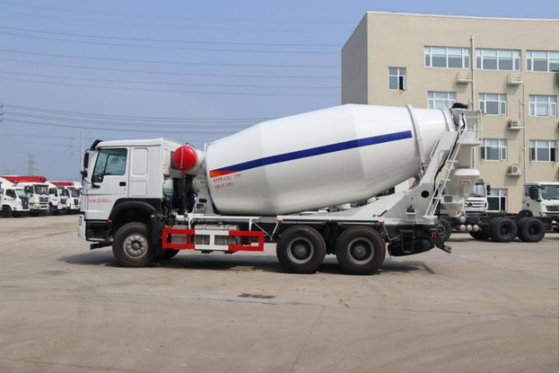 EURO concreto usado IV do caminhão do misturador de cimento do modelo LHD Sinotruck Howo da movimentação dos caminhões 6×4 que carregam 8 toneladas