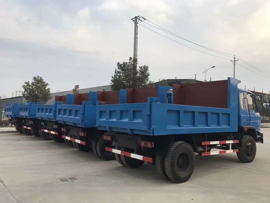 A luz azul usada Tipper Truck Dongfeng Brand 4×2 da cor da descarga do caminhão conduz o modelo Curb Weight 6 toneladas de RHD