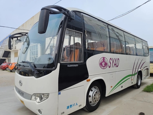 Ônibus mais alto usado KLQ6856 da movimentação branca comercial da mão esquerda da cor dos assentos da cremalheira de bagagem 37 do motor 200hp de Yuchai do ônibus