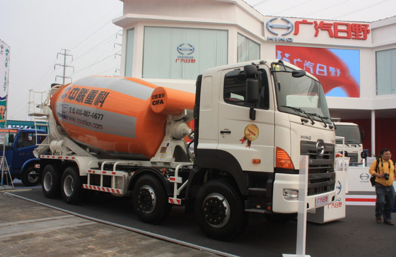 Caminhões Misturador de concreto 350hp Zoomlion Tanker 8*4 Hino Misturador Euro 3 Uso na África