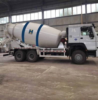 8 Cbm caminhão móvel de mistura de concreto para engenharia Construção para venda