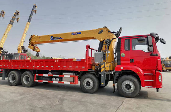 20 toneladas de caminhão montado guindaste Shacman 8 × 4 caixa de cama plana 5 secção braço 23,7 metros de comprimento