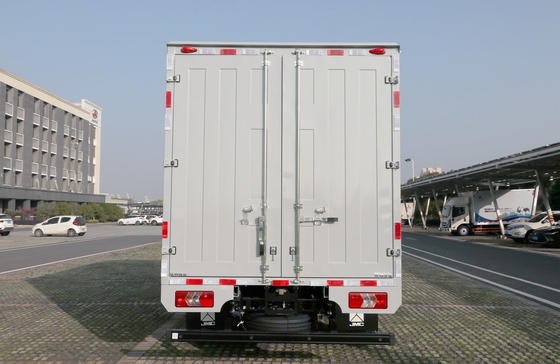 Caminhões de carga leve usados JAC 4,2 metros Van Box Cabina de porta dupla de fila única com cama