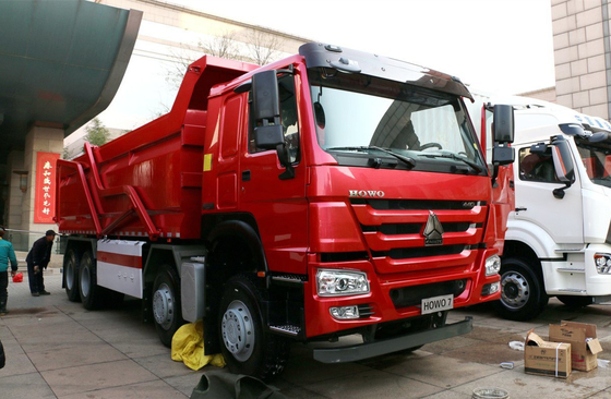 Caminhão de descarga usado 8 × 4 modo de condução 12 pneus transporte composto HW76 cabine telhado plano