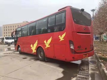 Ônibus usado do passageiro do tipo de Yutong da chegada vermelho novo transmissão manual de 2013 anos