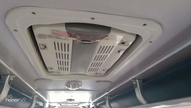 Yutong vermelho usou portas do A/C dois do diesel do apoio do ônibus ZK6121HQ3Z 68 Seat RHD da pousa-copos