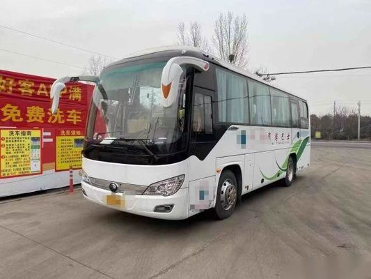 O único chassi de direção deixado da bolsa a ar das portas VIP luxuoso assenta o passageiro que usado o ônibus usou assentos do tipo ZK6908 38 do ônibus de Yutong