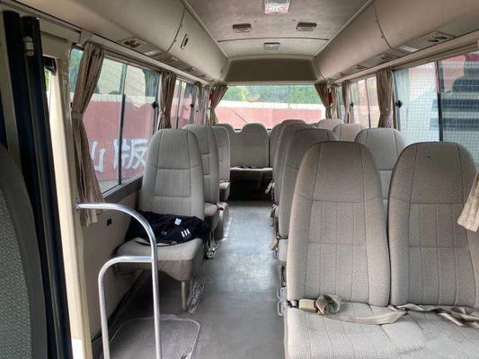2011 o ônibus usado da pousa-copos do ano 18 assentos, LHD usou Mini Bus Toyota Coaster Bus com o motor de gasolina 2TR, direção esquerda