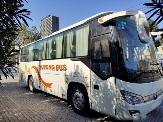 O treinador luxuoso ZK6876 do ônibus de Yutong usou o treinador Bus que RHD 39 assenta ônibus usados