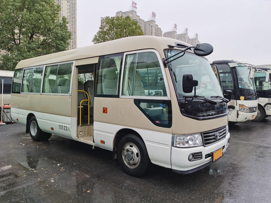 Ônibus caqui de Seater do motor 23 de Hino do ônibus da pousa-copos da mão de LHD segundo com sistema luxuoso do A/C