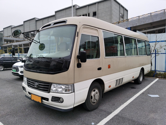 Ônibus caqui de Seater do motor 23 de Hino do ônibus da pousa-copos da mão de LHD segundo com sistema luxuoso do A/C