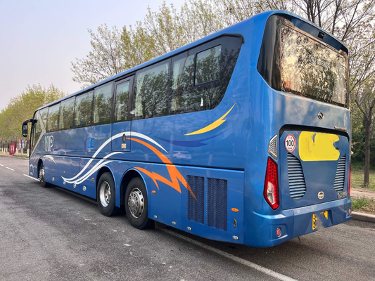 O ônibus XMQ6135 novo de Kinglong usou o treinador Buses 56 assentos LHD Front Engine Double Axle