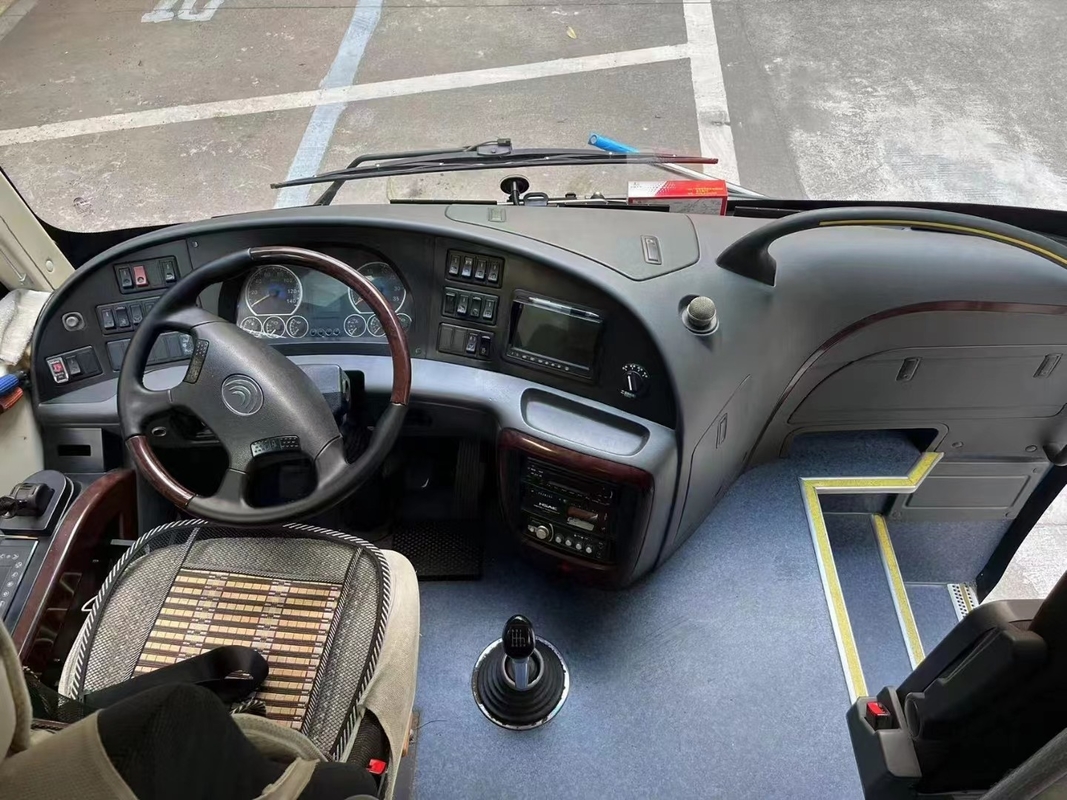 39 treinador usado assentos RHD do ônibus ZK6888 de Yutong que dirige os motores diesel para o transporte