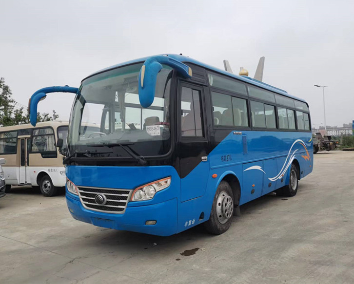 37 direção usada assentos do ônibus ZK6842D Front Engine Coach RHD de Yutong para o transporte