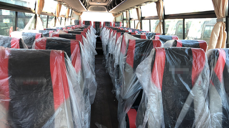 2015 direção usada assentos de Bus With New Seat LHD do treinador de Yutong ZK6107 do ano 47