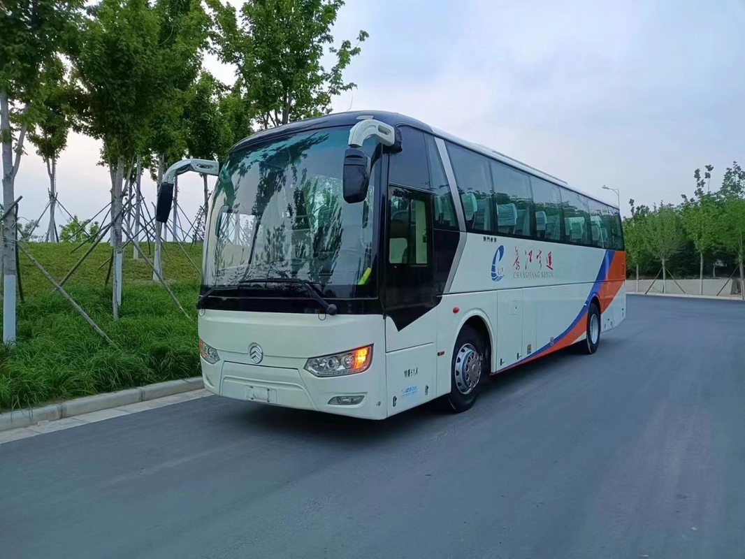 Euro usado motor IV de 51 portas de Buses Golden Dragon XML6113 dois do treinador da parte traseira de Rhd dos assentos