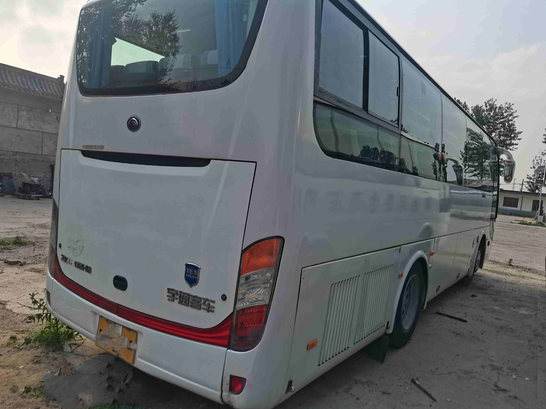 China Yutong usou a suspensão da mola de placa do motor do treinador de passageiro 39seats do ônibus de excursão ZK6908 180kw Yuchai