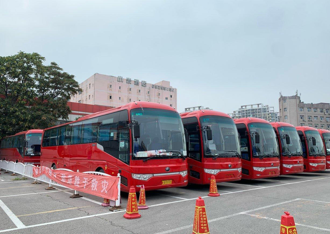 Os ônibus usados tipo de China Yutong treinam ZK6122 WP10. Motor diesel 2015-2019 2+2layout 51seats
