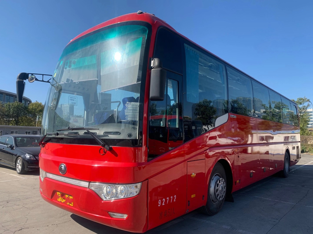 Os ônibus usados tipo de China Yutong treinam ZK6122 WP10. Motor diesel 2015-2019 2+2layout 51seats