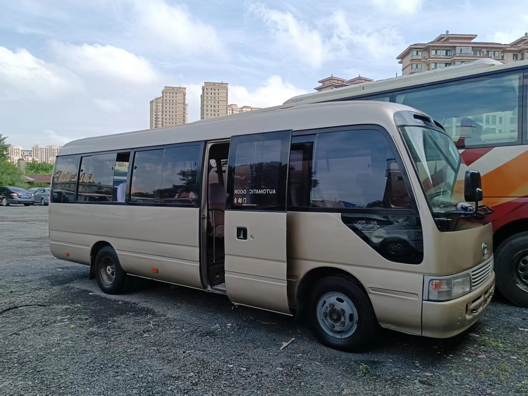 2016 mão usada assentos do ônibus segundo da pousa-copos de Toyota do ano 29 com o motor 1Hz diesel