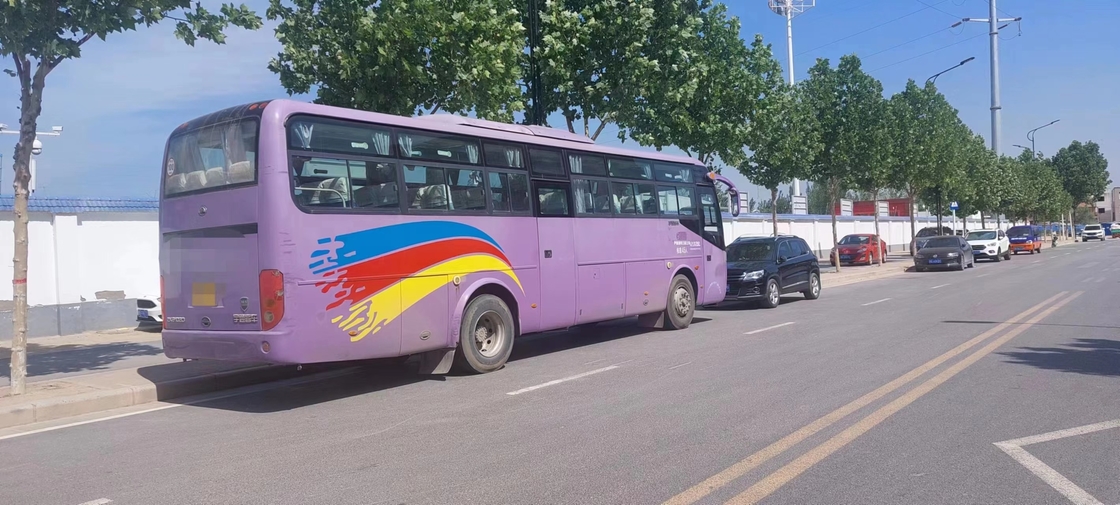 2014 diesel usado assentos de Bus Front Engine Two Door LHD do treinador dos ônibus ZK6102D de Yutong do ano 45
