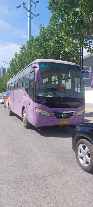 2014 diesel usado assentos de Bus Front Engine Two Door LHD do treinador dos ônibus ZK6102D de Yutong do ano 45