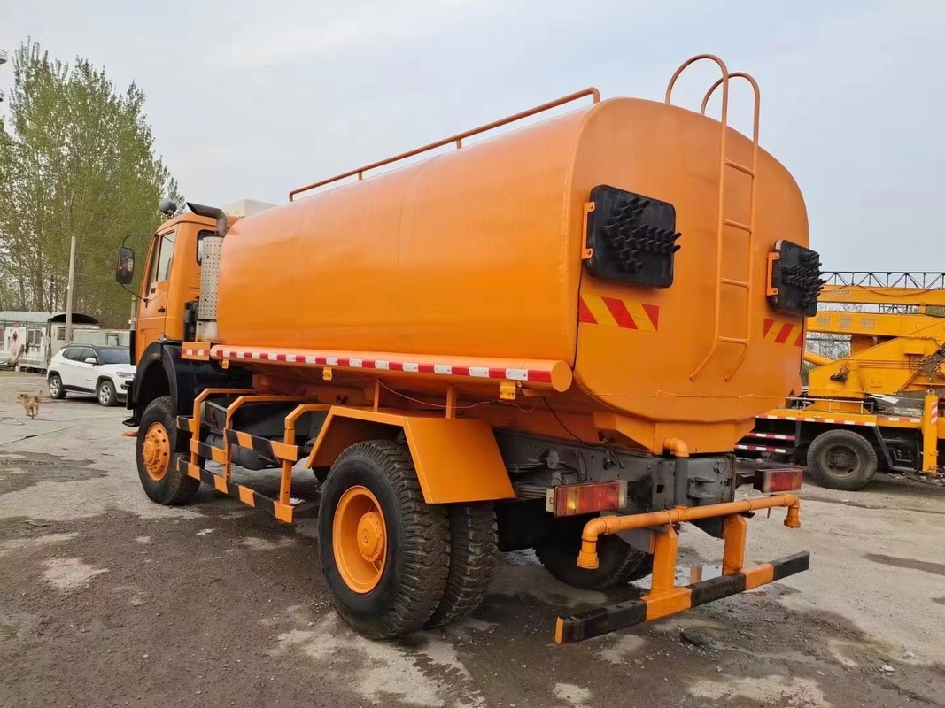 Os medidores cúbicos de LHD 15 molham o sistema de extinção de incêndios completo da água da movimentação 4X4 Off Road do caminhão 290hp do sistema de extinção de incêndios do tanque