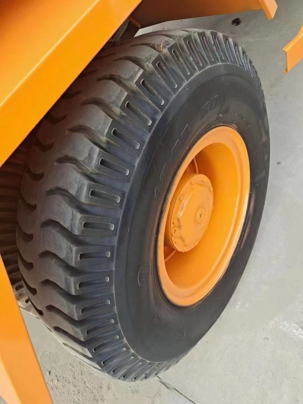 Os medidores cúbicos de LHD 15 molham o sistema de extinção de incêndios completo da água da movimentação 4X4 Off Road do caminhão 290hp do sistema de extinção de incêndios do tanque