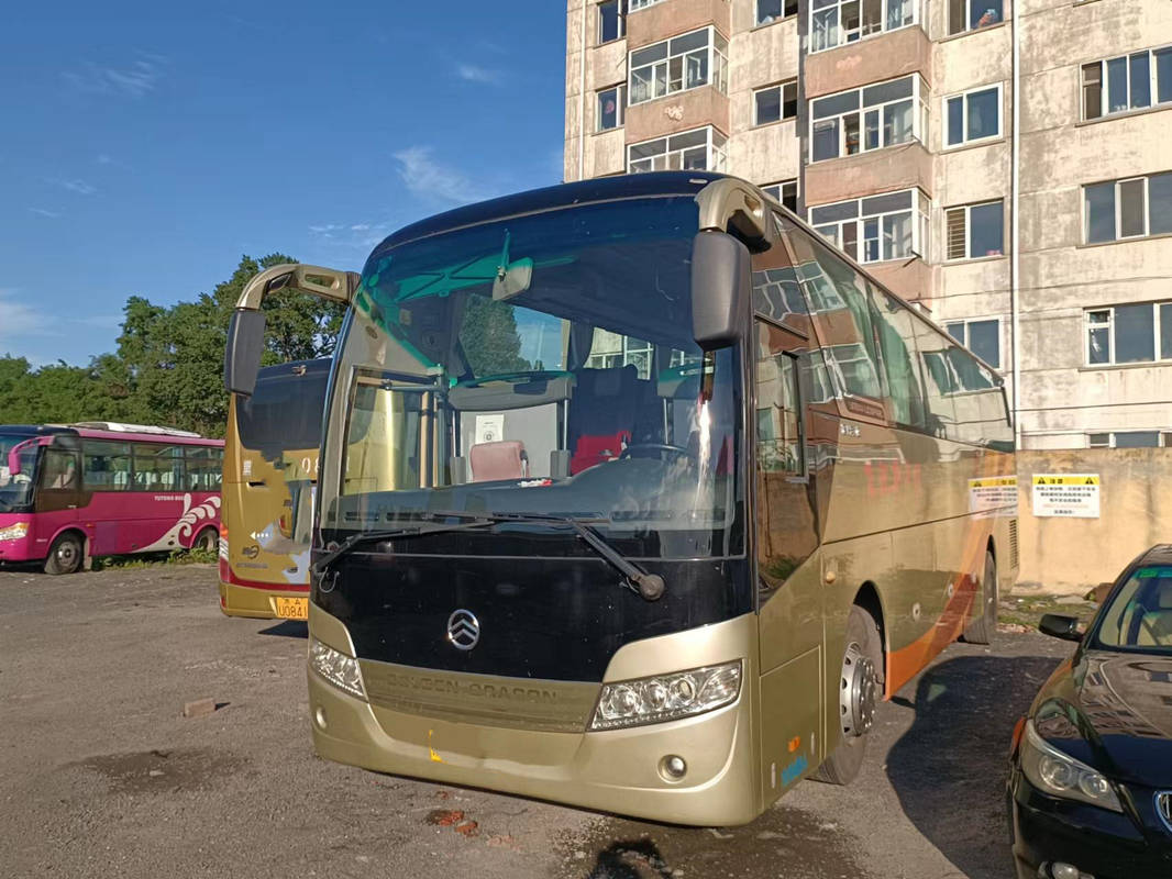 Ônibus dourado 2017 de Seater do dragão 49 dos treinadores tipo de China de duas portas