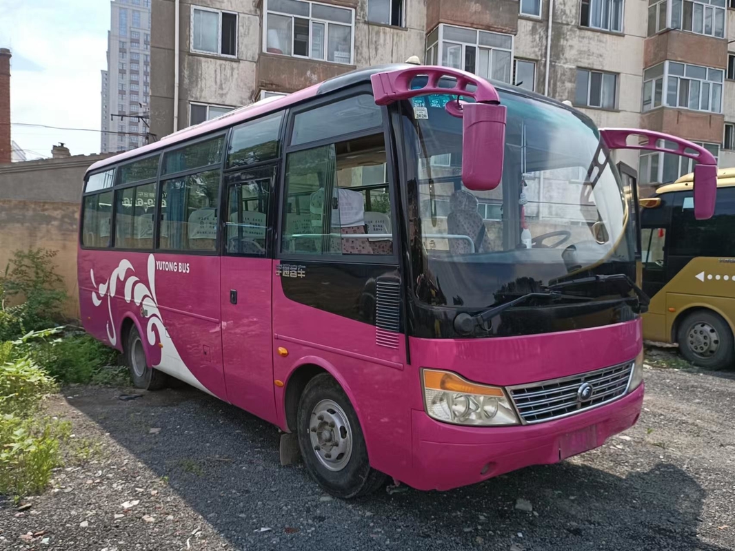 31 ônibus escolar usado de Van de passageiro do ônibus de Seater Mini Bus Yutong Front Engine ZK6752D