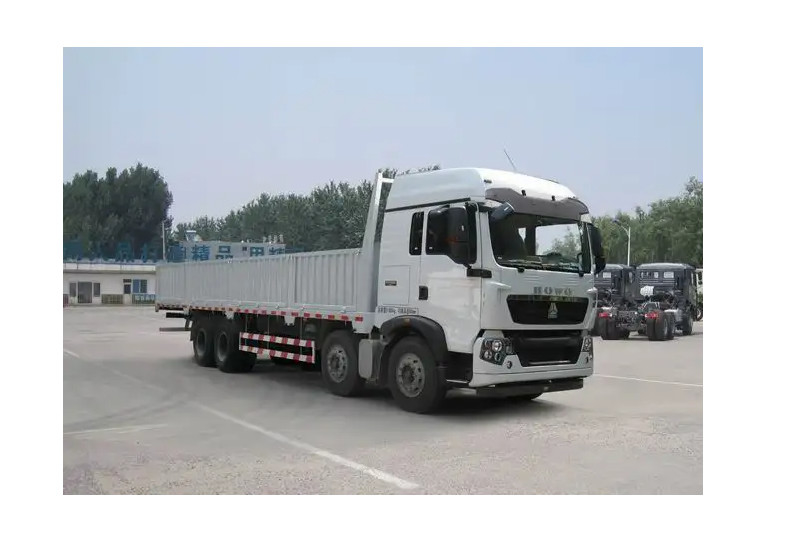 2 cerca poderosa Trailers Truck do dobro do caminhão 420hp da carga do Euro Ii Howo do caminhão da carga das camionetes