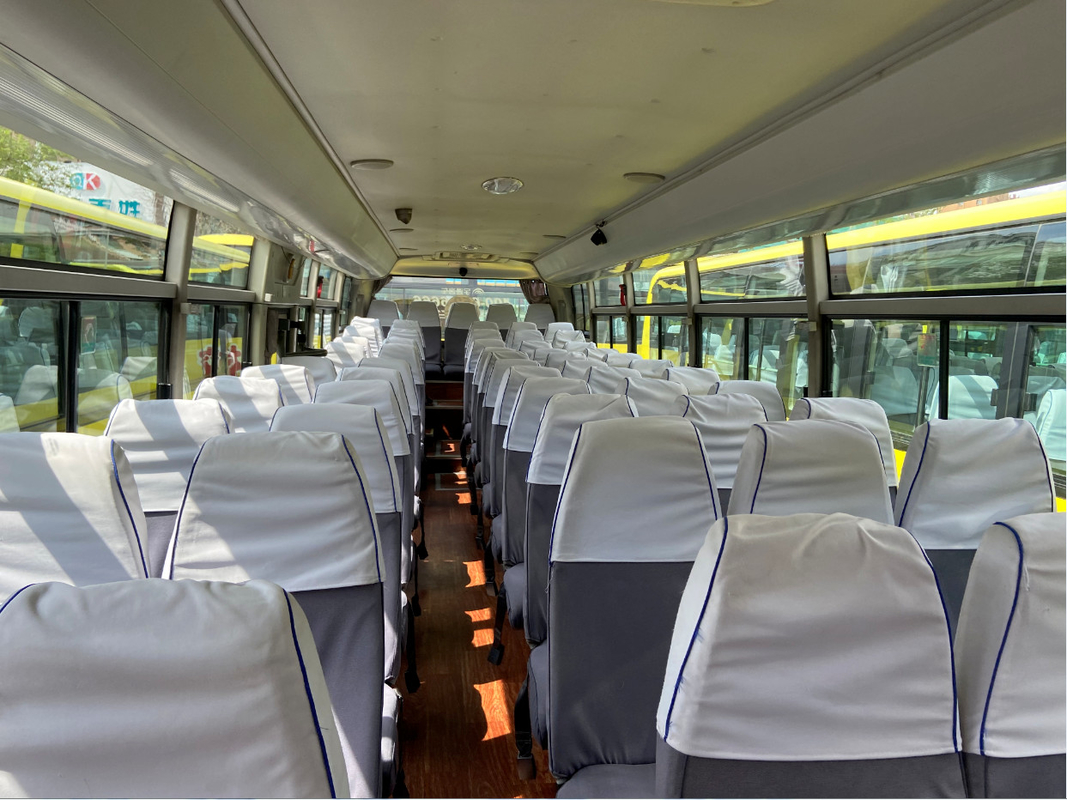 Treinador diesel usado disponível dos assentos YUTONG da disposição de Seat dos ônibus 3+2 de RHD/LHD Yutong 60