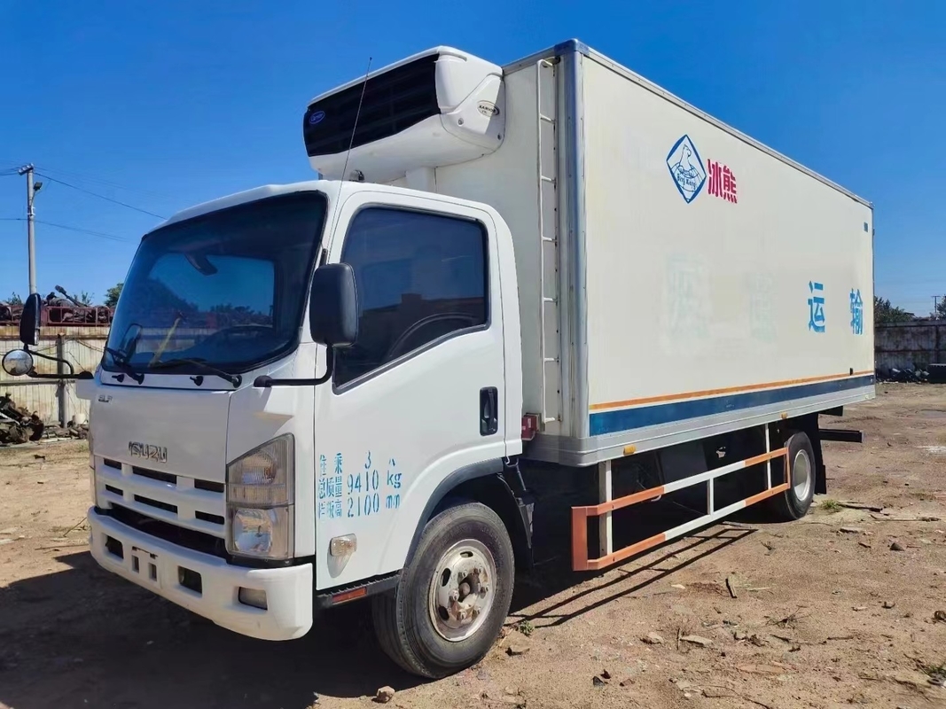 ISUZU Refrigerated Van 130P 89kw usou o veículo de transporte 98km/H diesel da corrente fria do veículo