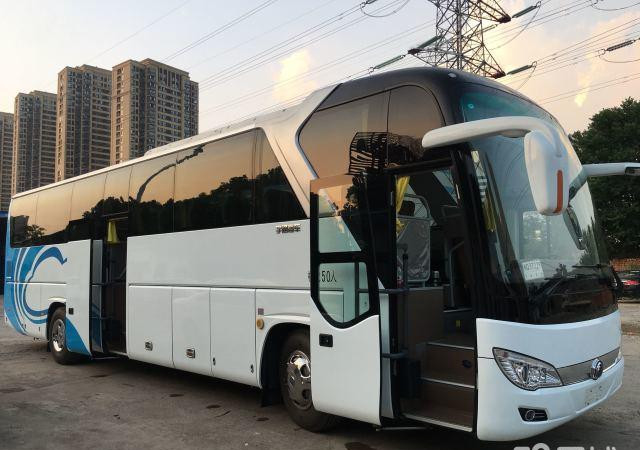 Zk6122 LHD usou Yutong transporta o motor diesel 125km/H Max Speed de 2015 assentos do ano 50