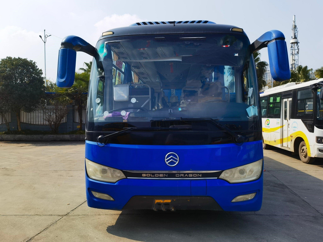 ônibus dourado do motor da parte traseira de Dragon Mini Bus Vehicle Tourist XML6807 da disposição 30seats 2+2