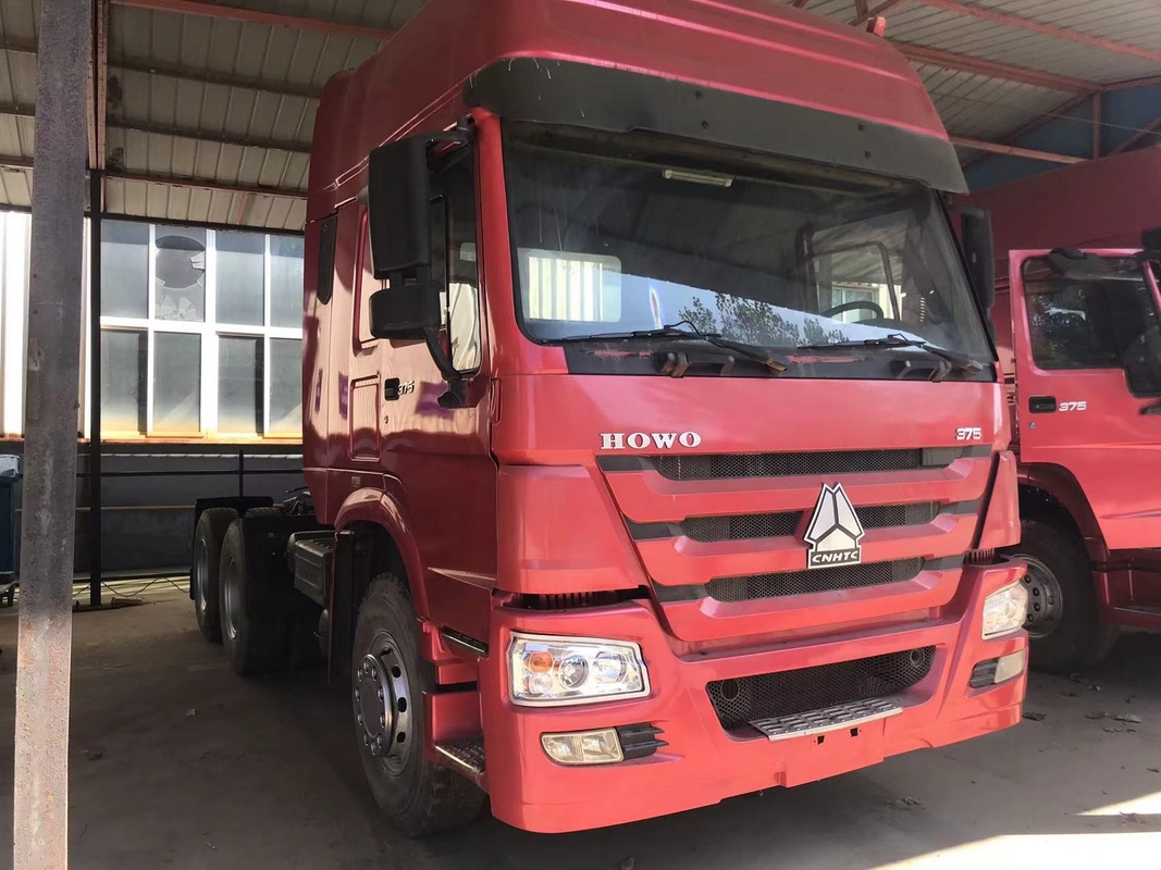 Sinotruk resistente Howo usou 10 o caminhão do trator das rodas 6x4 com o 371Hp para a venda