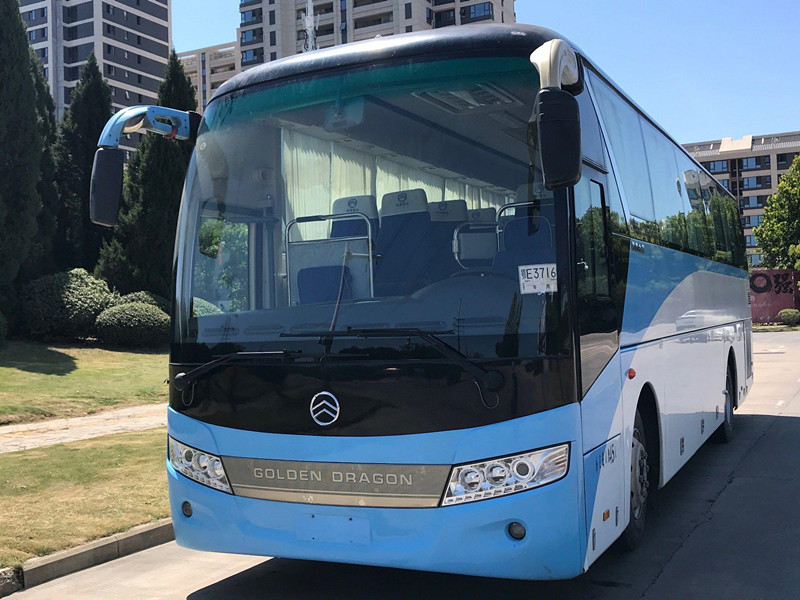 2015 anos 45 Dragon Bus dourado usado assentos XML6103J28 LHD para o turismo nas boas condições