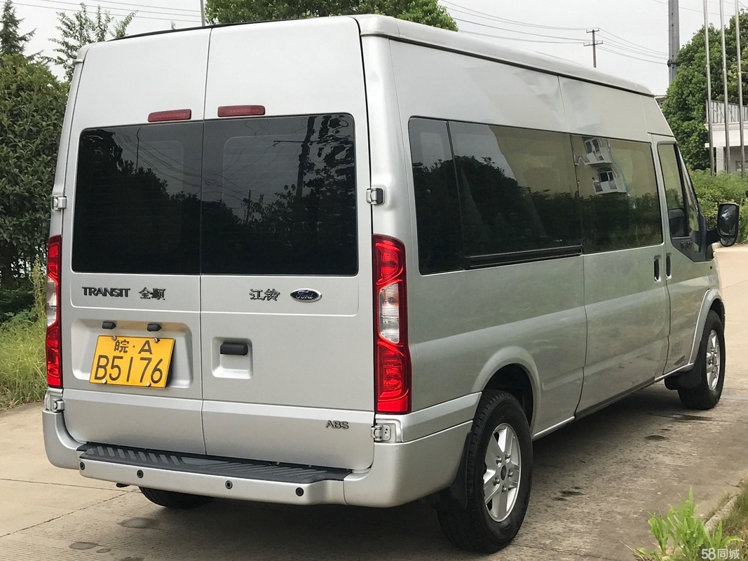 2015 motor usado de Ford Buses Mini Bus Diesel do ano 15 assentos com Seat luxuoso