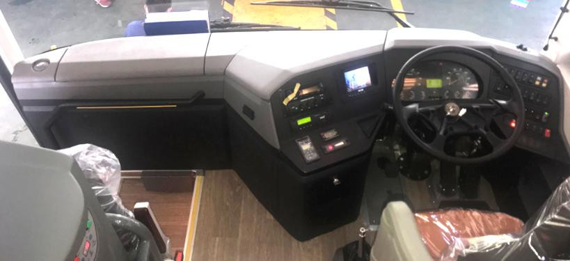 2021 direção nova nova do motor RHD de Bus With Diesel do treinador de Kinglong XMQ6127cy da chegada dos assentos do ano 53