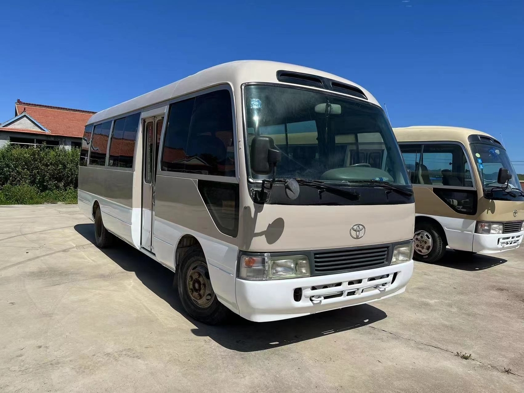 2012 motor diesel usado assentos do ônibus 1Hz da pousa-copos de Toyota do ano 23 com a porta de dobradura nas boas condições