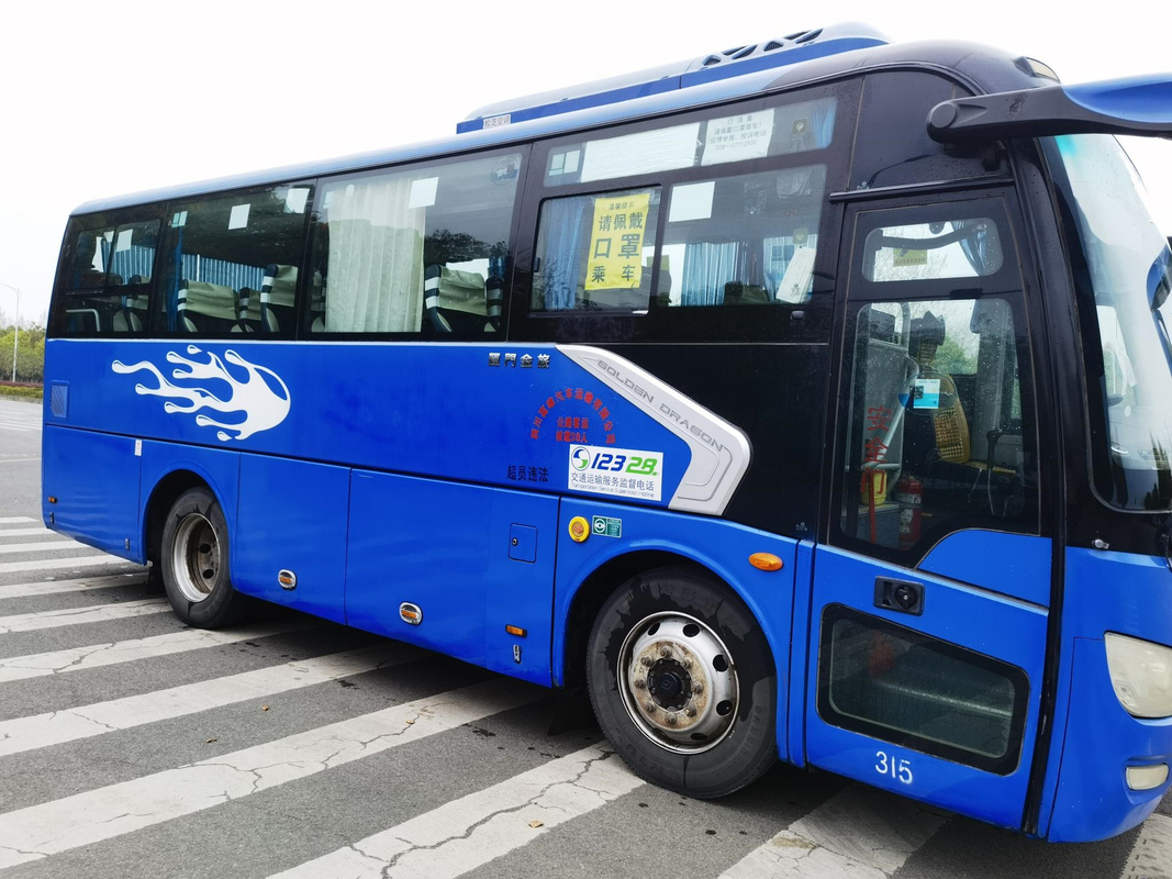 A tampa de Seat dourada do ônibus 30 do passageiro de Dragon Bus XML6807 usou o transporte Urbain do ônibus