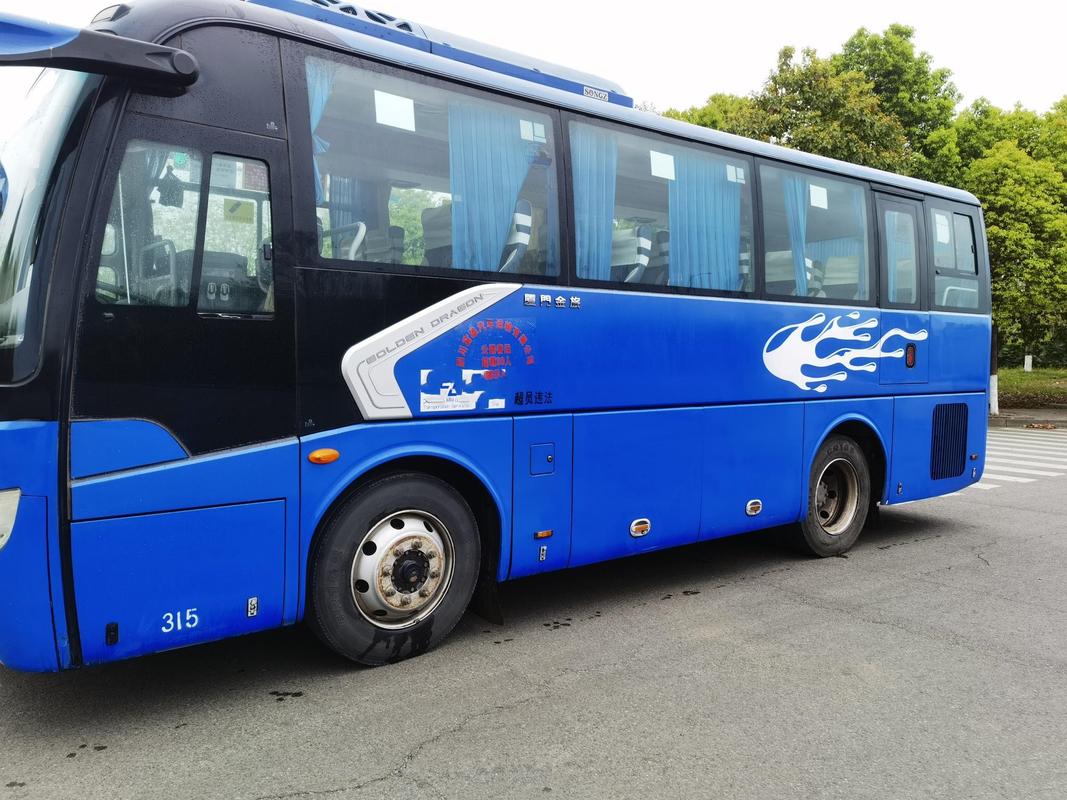 A tampa de Seat dourada do ônibus 30 do passageiro de Dragon Bus XML6807 usou o transporte Urbain do ônibus