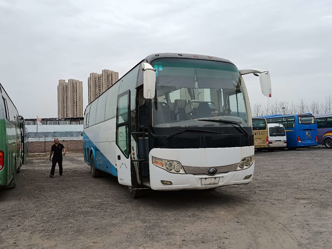 Treinador adequado da excursão do motor da parte traseira do ônibus Zk6110 da mão do ônibus 49-51seater de Yutong da direção em segundo