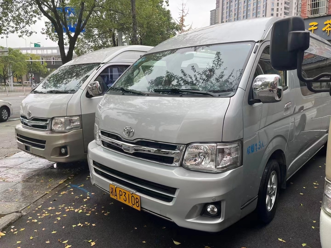 2018 o ônibus usado de Toyota Hiace do ano 13 assentos com motor de gasolina usou Mini Bus For Nigeria