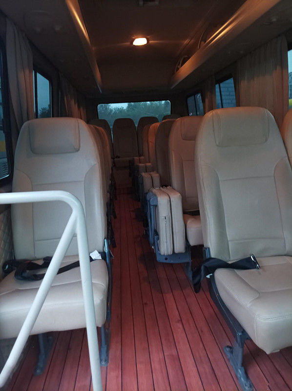 2017 Ano 23 Ônibus usado com assento de couro Ar condicionado Em boas condições